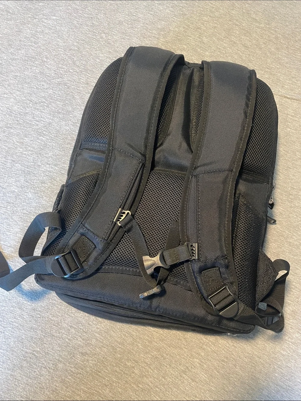 Kenneth Cole Reaction classic black